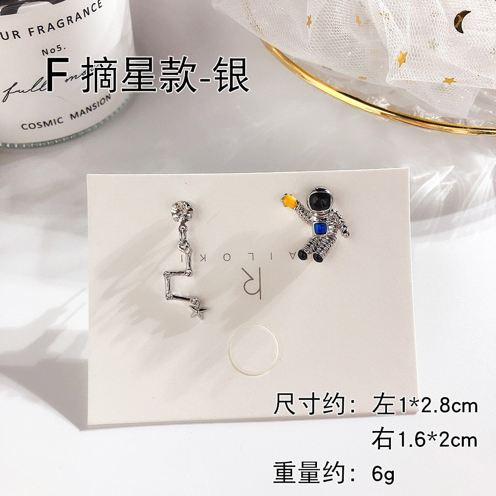 3D Astronaut Spaceman Earrings for Women Fasion Jewelry Asymmetrical Stud Earrings Christmas Gift for Girl Tassel Wedding Earing