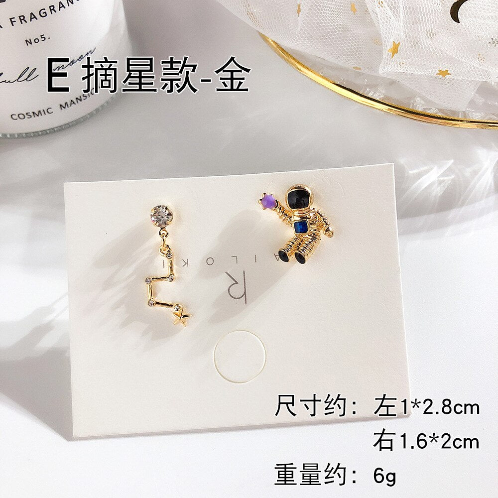 3D Astronaut Spaceman Earrings for Women Fasion Jewelry Asymmetrical Stud Earrings Christmas Gift for Girl Tassel Wedding Earing